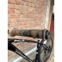 Custom Collective C100 Pro Noir Tan 2022 -bike shop custom collective c100 pro noir tan 2022 3