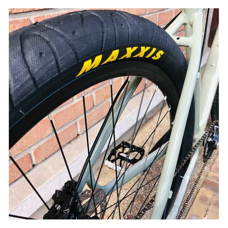 Custom Collective X Bikelife C100 Gris Béton 2022 18 Custom Collective X Bikelife C100 Gris Béton 2022 - Image 18