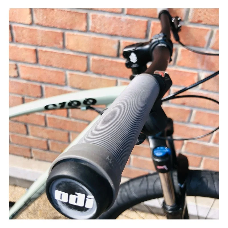 Custom Collective X Bikelife C100 Gris Béton 2022 8 Custom Collective X Bikelife C100 Gris Béton 2022 - Image 8