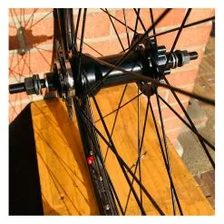 Roue Arrière Custom Bikelife X Collective 27.5 Pouces à Disk Noire - Wheeling Bike -bike shop roue arriere custom bikelife x collective 275 pouces a disk noire wheeling bike 3