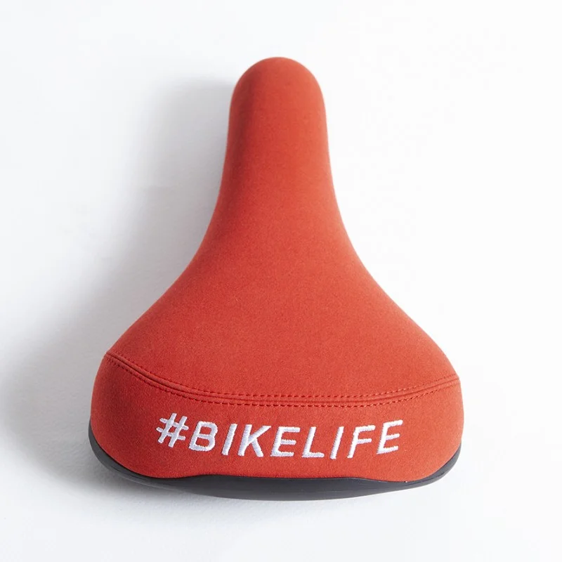 Selle BIKELIFE Rouge Logo Blanc 1 Selle BIKELIFE Rouge Logo Blanc