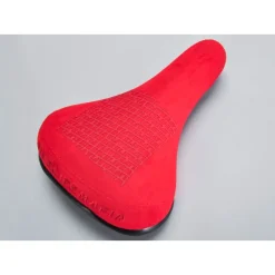 MAFIA BIKES Selle Mafia Bike Patch Rouge -bike shop selle mafia bike patch rouge 3